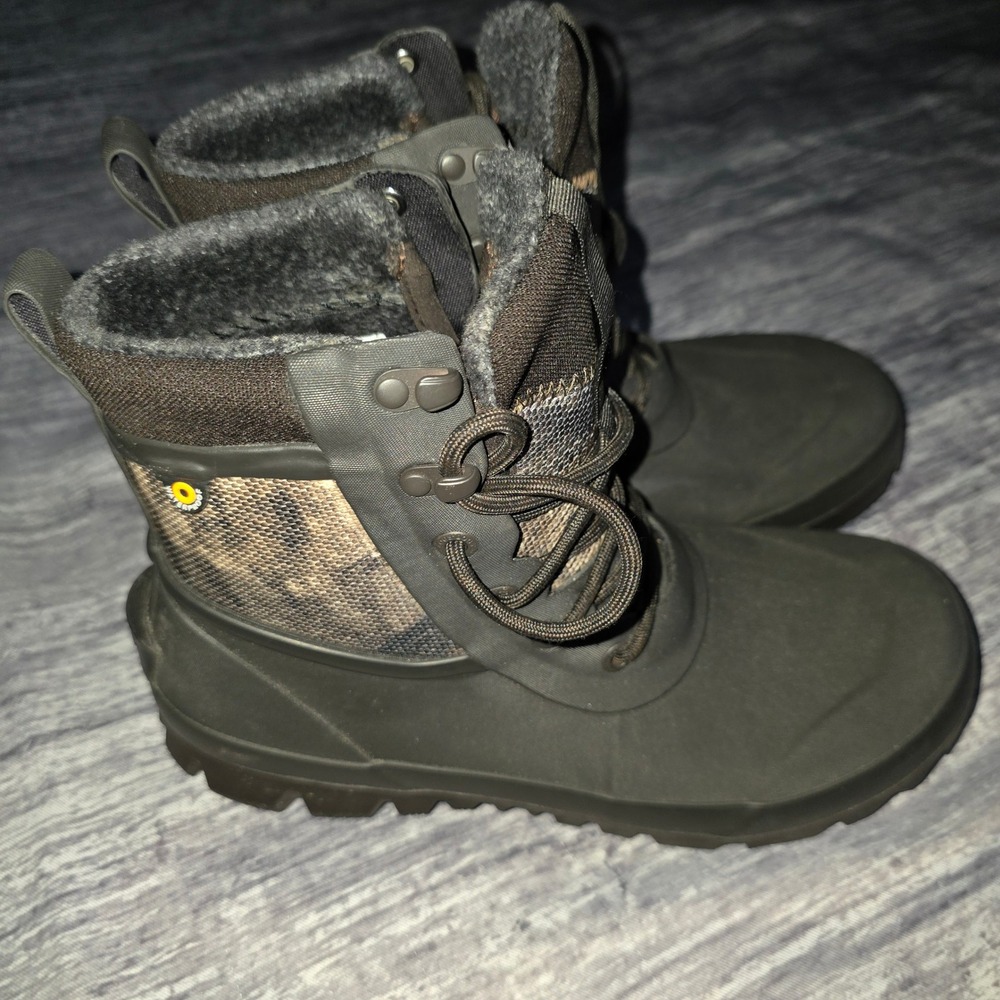 Bogs Arcata Lace Mens 10 Black Camo Waterproof Winter Boots 72754-973